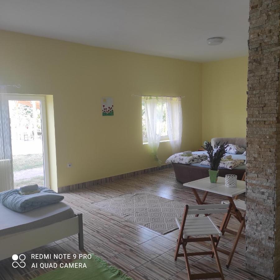 Mirella33 Apartment Palić Exterior foto