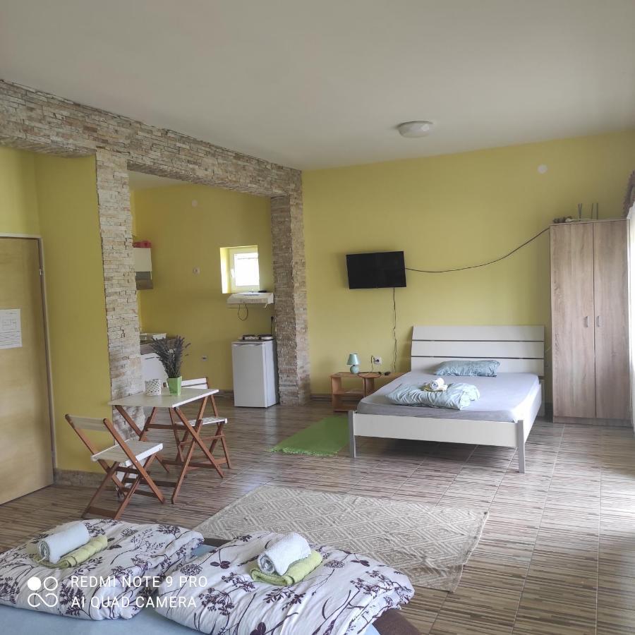 Mirella33 Apartment Palić Exterior foto